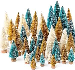 30Pcs Mini Christmas Trees, Artificial Christmas Tree Bottle Brush Trees Christmas with 5 Sizes, Sisal Snow Trees with Wooden Base for Christmas Decor Christmas Party Home Table Craft Decorations